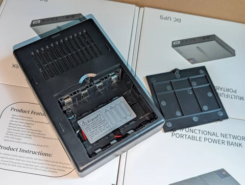 DC1018L UPS 5V/9V/12V DC, PoE 15V/24V, USB — Photo 7