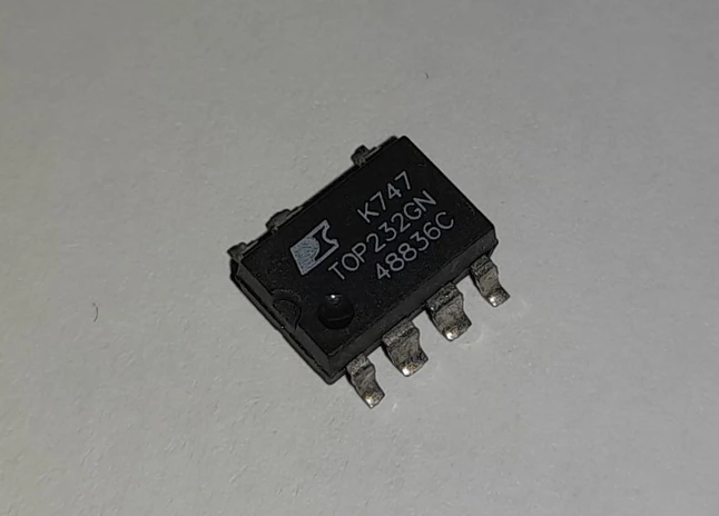 TOP232GN AC-DC ШИМ контроллер SMD7