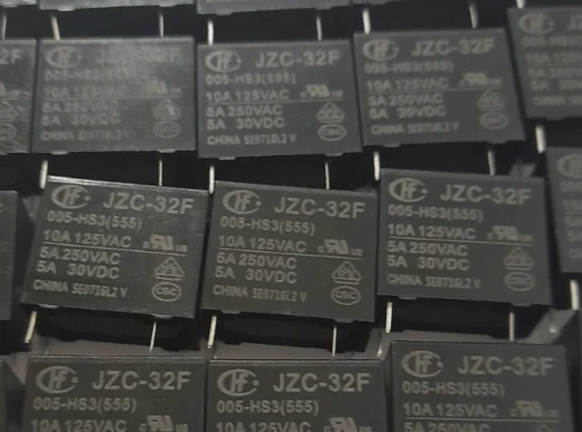 JZC-32F-005-HS3 реле 5А 250В 5VDC