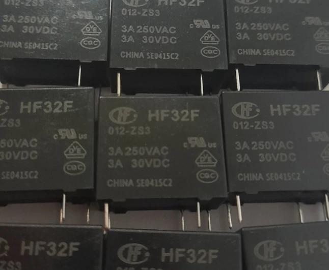 HF32F-012-ZS3 реле 3А 250В 12VDC