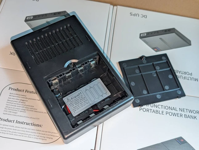 DC1018L UPS 5V/9V/12V DC, PoE 15V/24V, USB — Photo 3